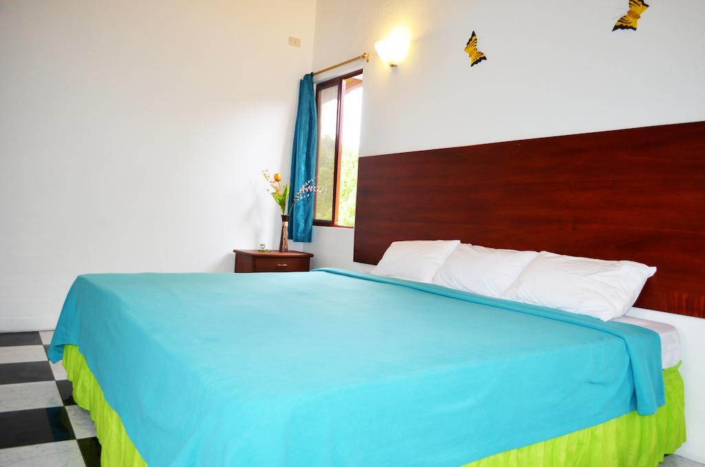 Piedras Blancas Lodge Puerto Ayora  Ngoại thất bức ảnh