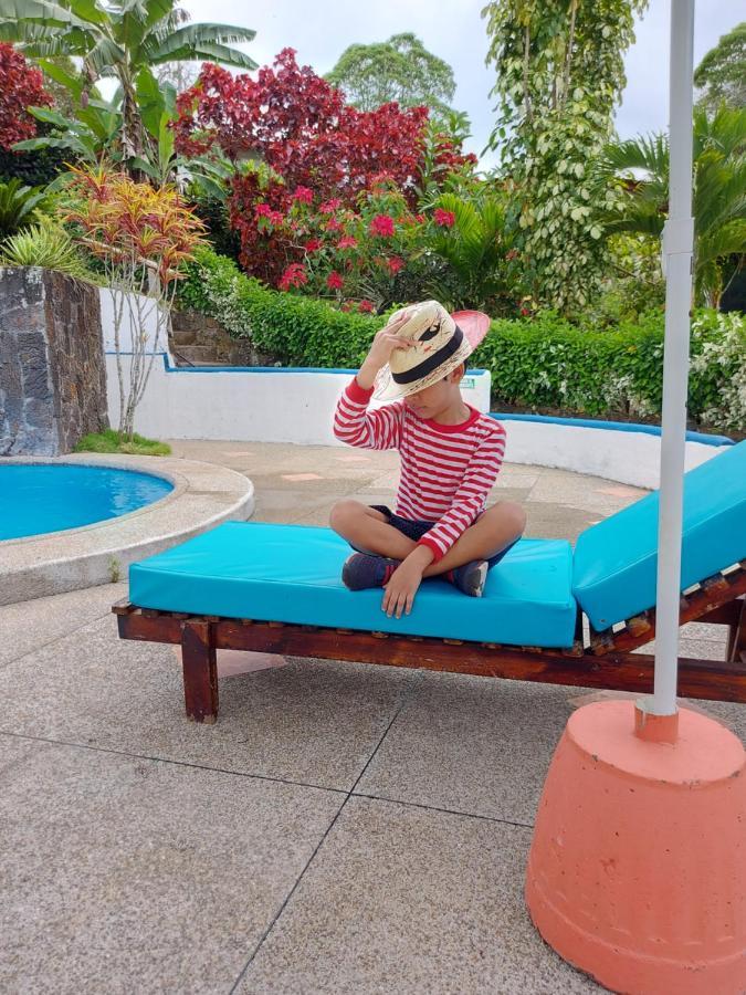 Piedras Blancas Lodge Puerto Ayora  Ngoại thất bức ảnh